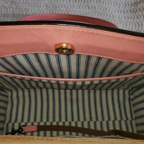 Dooney & Bourke tote bag - Picture 6 of 12